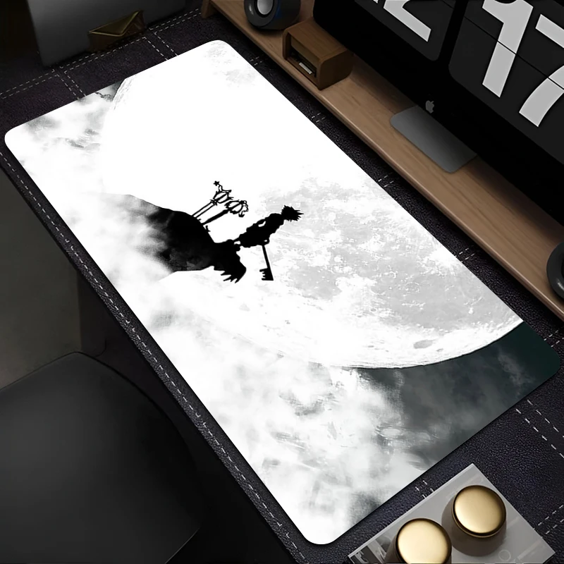 黒と白のアニメデスクトップマットオフィス PC ゲームアクセ - Gaming Console Portable Pc のレビューと価格